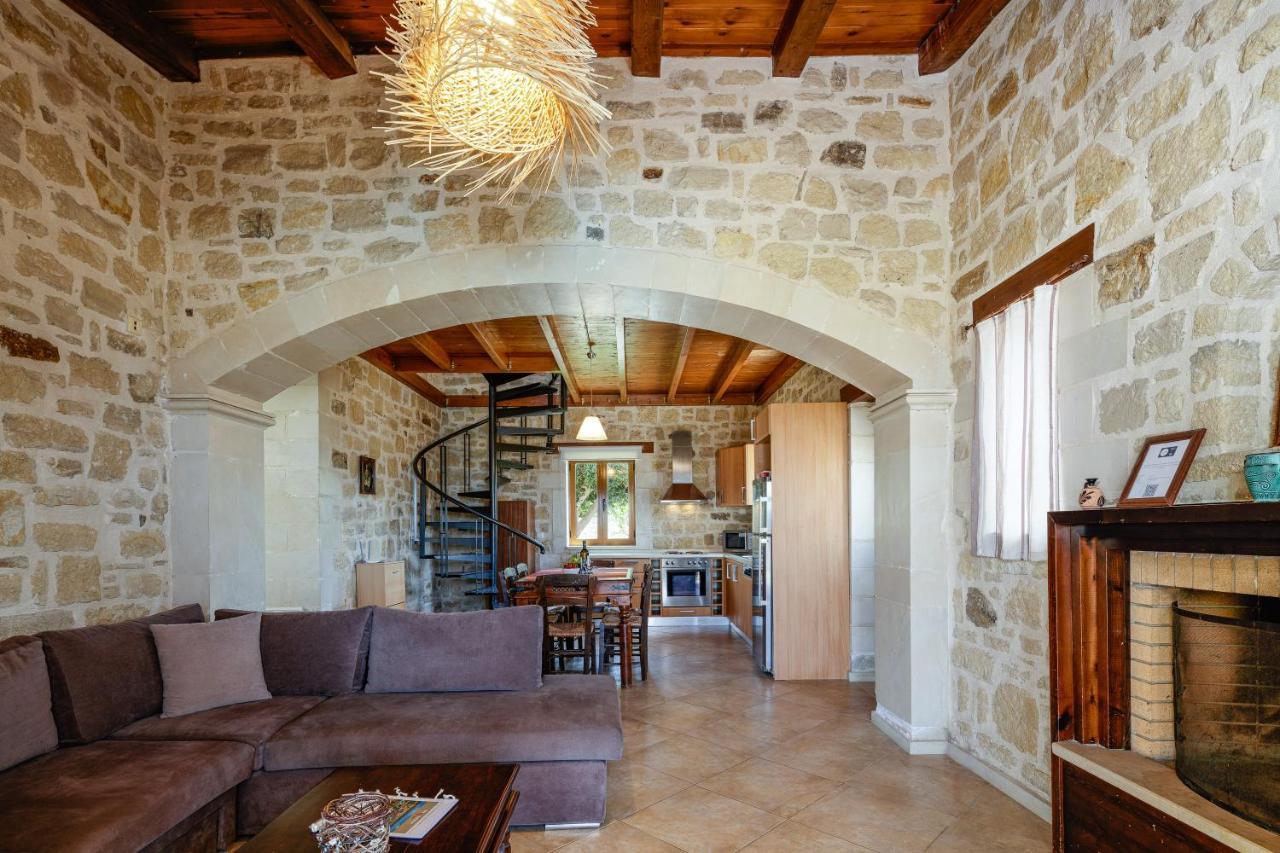 Vila - Private Pools & Seaview - 500m From