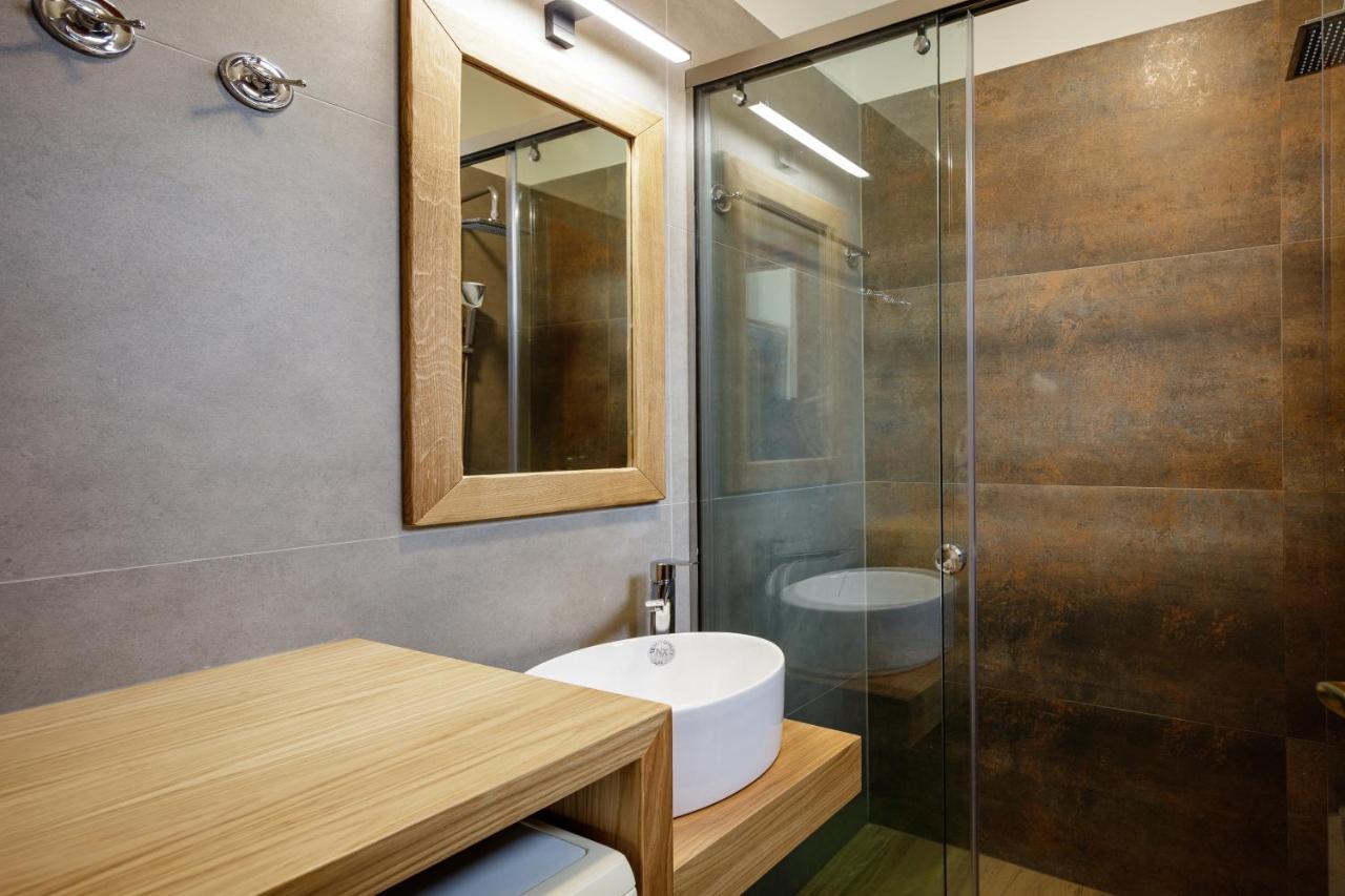 Vila - Private Pools & Seaview - 500m From *